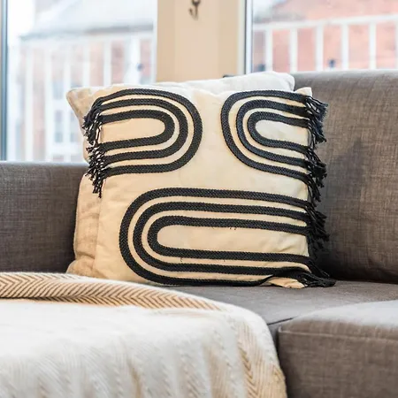 Centre - Balcony Views - Free Parking - Fast Wifi Apartamento Leeds (West Yorkshire)