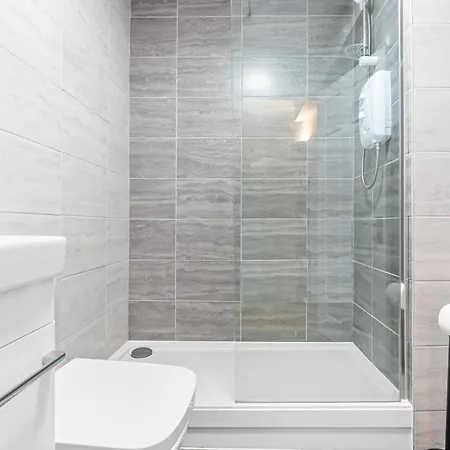 Appartement Centre - Balcony Views - Free Parking - Fast Wifi Leeds (West Yorkshire)