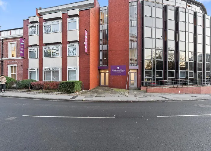 Apartamento Centre - Balcony Views - Free Parking - Fast Wifi *