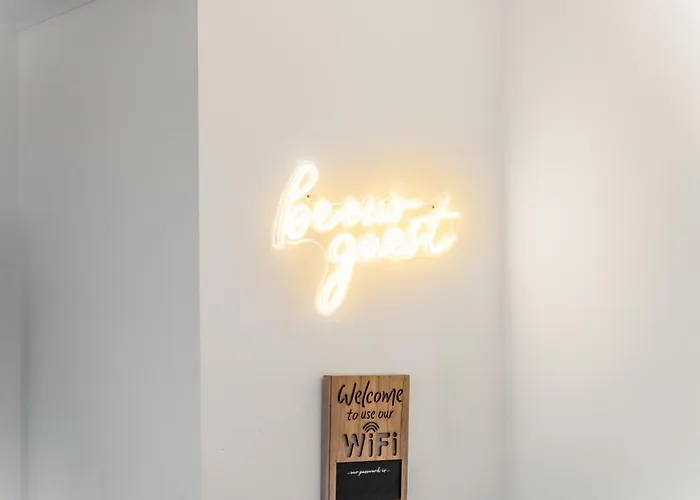 Centre - Balcony Views - Free Parking - Fast Wifi Leeds (West Yorkshire)