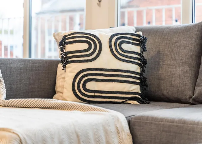 Centre - Balcony Views - Free Parking - Fast Wifi Apartamento Leeds (West Yorkshire)