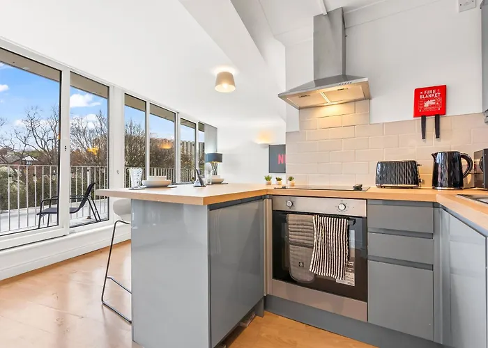 شقة Centre - Balcony Views - Free Parking - Fast Wifi